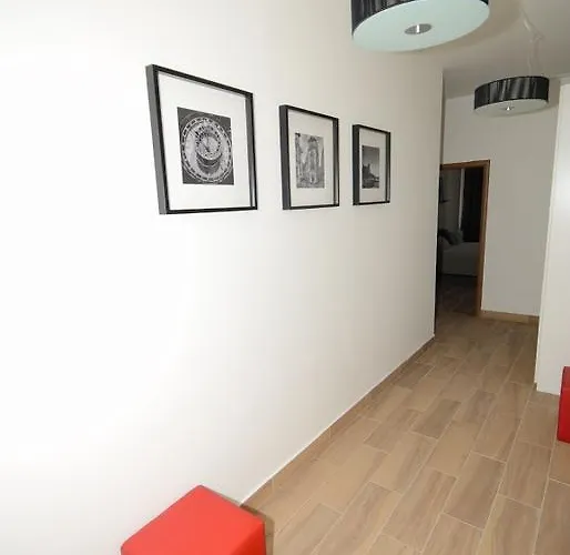 דירה Blue Karlin Hotel